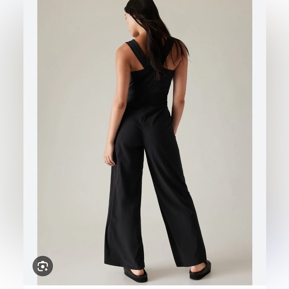 BNWT - Athleta Savannah Jumpsuit - Black Size 6 - Picture 2 of 6
